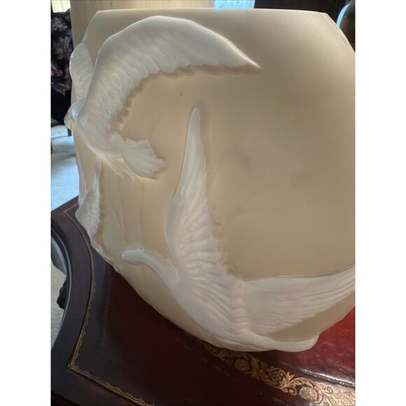 Exceptional large Phoenix Cameo glass White Flying Geese  Exceptional large Phoenix Cameo glass White Flying Geese Pale Yellow Pillow Vase